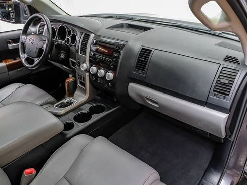 Used 2012 Toyota Tundra Limited w/ Memory Pkg AWD/4WD image 15