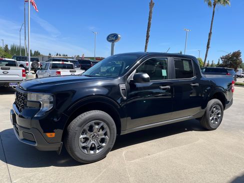 New 2026 Ford Maverick XLT FWD image 1