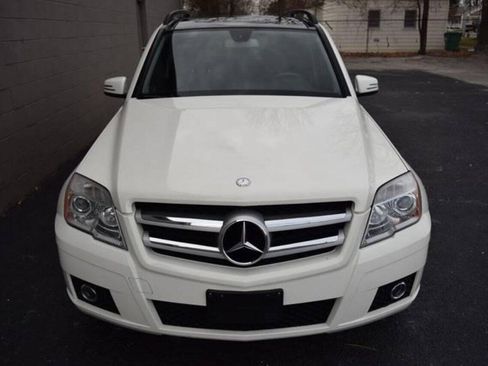 Used 2010 Mercedes-Benz GLK 350 4MATIC image 3