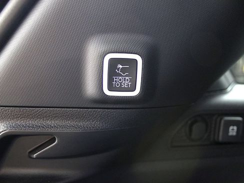New 2026 Jeep Grand Cherokee Altitude AWD/4WD image 34