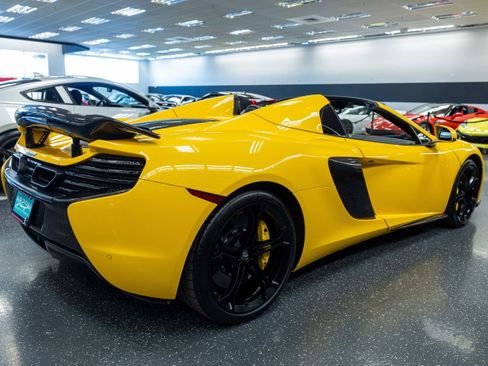 Used 2015 McLaren 650S Spider RWD image 6