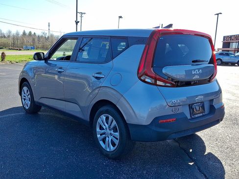 Used 2022 Kia Soul LX FWD image 21