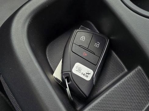 Used 2024 GMC Sierra 2500 Pro image 30