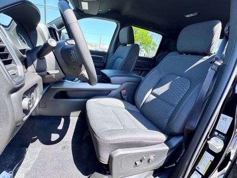 New 2026 RAM 1500 4x4 Crew Cab image 14