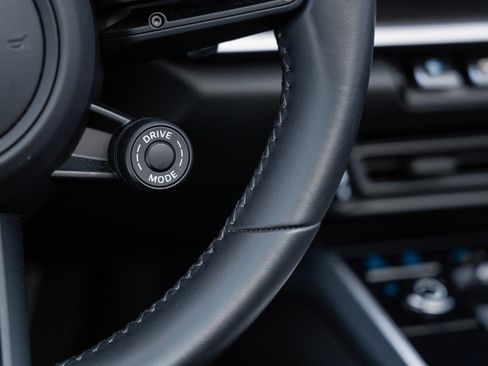 Certified 2022 Porsche 911 Turbo S AWD/4WD image 27