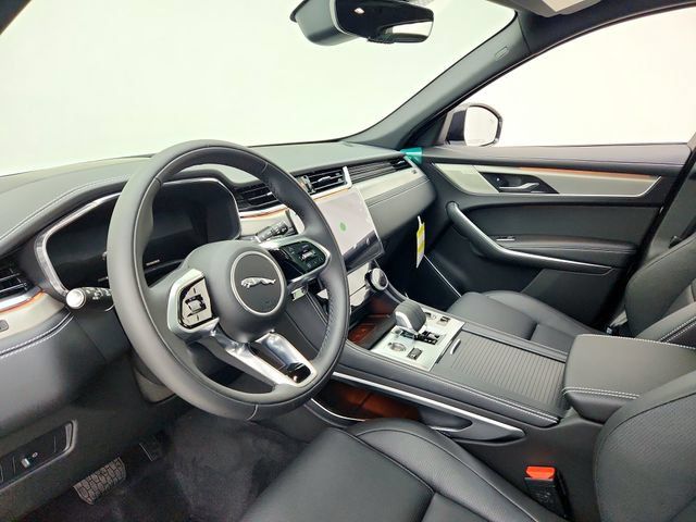 Certified 2026 Jaguar F-PACE R-Dynamic S AWD/4WD image 20
