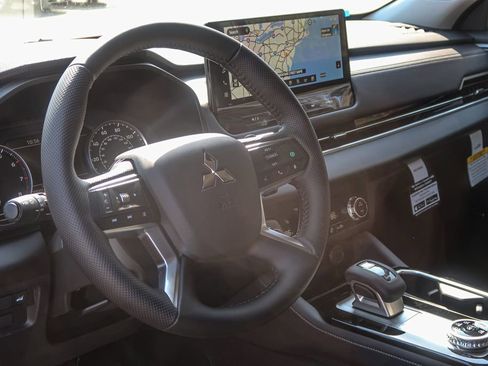 New 2026 Mitsubishi Outlander SE AWD/4WD image 27