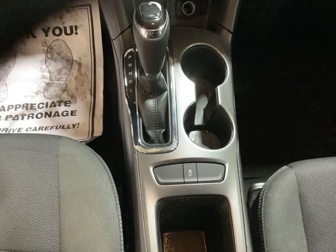 Used 2017 Chevrolet Cruze LT w/ Sun And Sound Package image 21