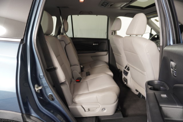 Used 2017 Honda Pilot Touring image 40