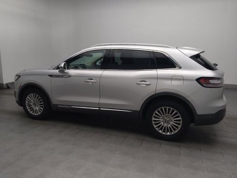 Used 2019 Lincoln Nautilus FWD image 3
