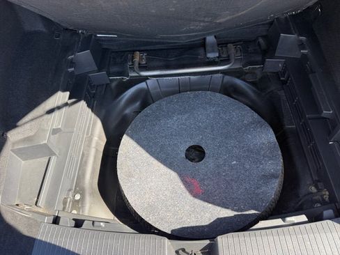 Used 2021 Nissan Rogue S FWD image 17