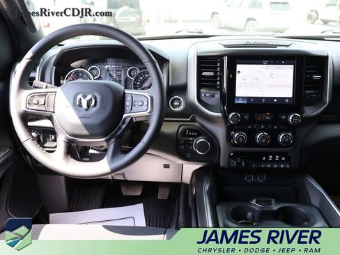 Used 2026 RAM 1500 Big Horn w/ Night Edition AWD/4WD image 17