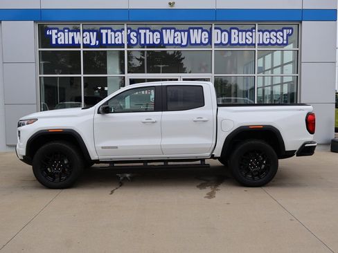 New 2025 GMC Canyon Elevation w/ Convenience Package image 7