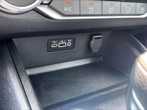 Used 2025 Nissan Altima 2.5 SV FWD image 29