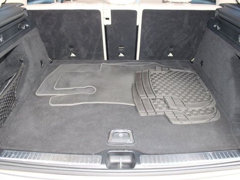 Used 2020 Mercedes-Benz GLC 300 image 29