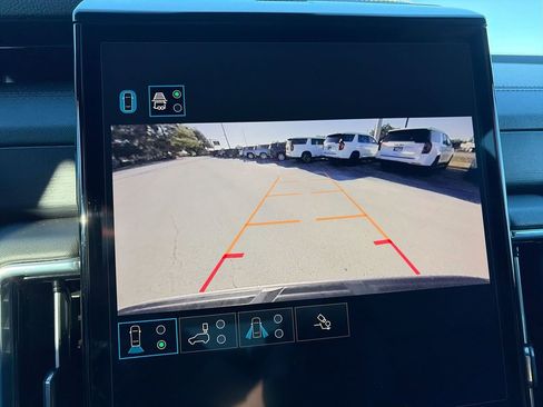 Certified 2025 GMC Yukon Denali image 16