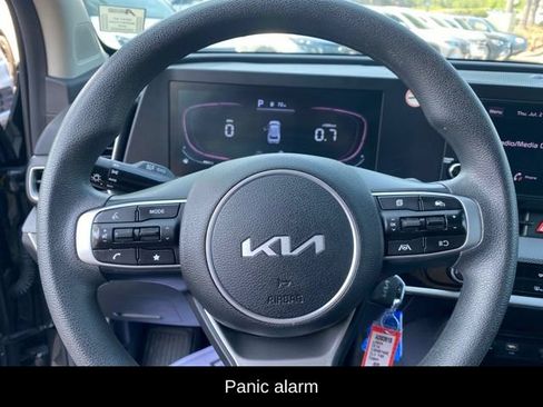 Used 2024 Kia Sportage LX FWD image 11