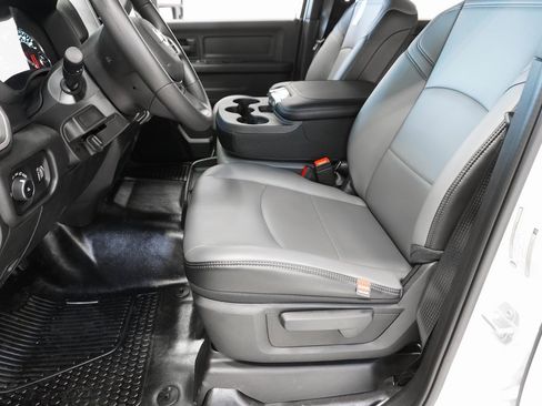 Used 2024 RAM 3500 Tradesman image 11