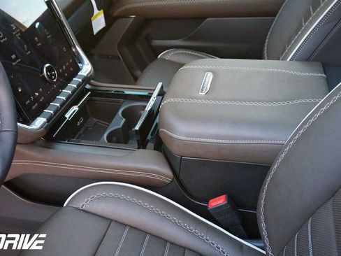 Used 2026 GMC Yukon Denali Ultimate image 33