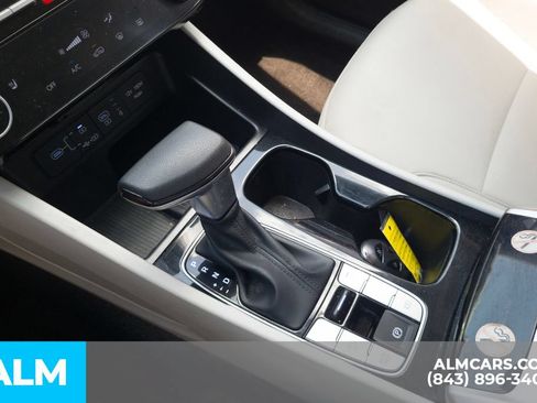 Used 2025 Hyundai Tucson SEL FWD image 9
