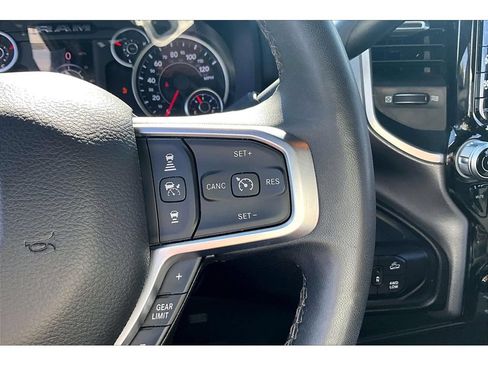 Used 2025 RAM 2500 Big Horn AWD/4WD image 13