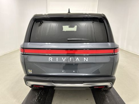 Used 2022 Rivian R1S Launch Edition AWD/4WD image 4