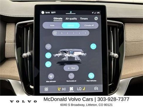 New 2025 Volvo XC90 B5 Core w/ Protection Package Premier AWD/4WD image 18