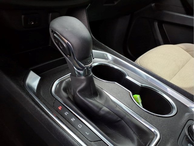 Used 2023 Chevrolet Traverse LS FWD image 14