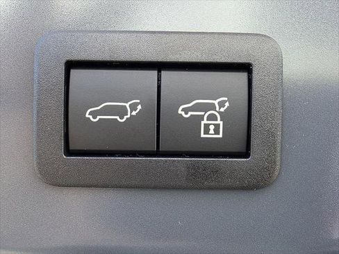 New 2026 Toyota Prius Plug-In Hybrid FWD image 20