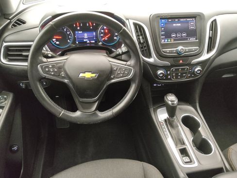 Used 2020 Chevrolet Equinox LT FWD image 22