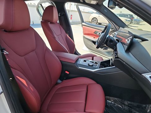 Used 2025 BMW 330i xDrive Sedan w/ Convenience Package image 10