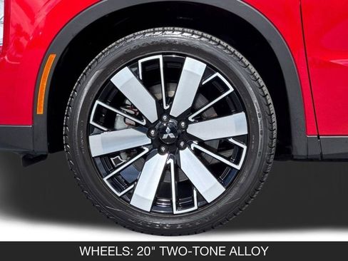 Used 2025 Mitsubishi Outlander SE FWD image 30