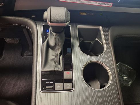 New 2026 Toyota Sienna XLE FWD image 16