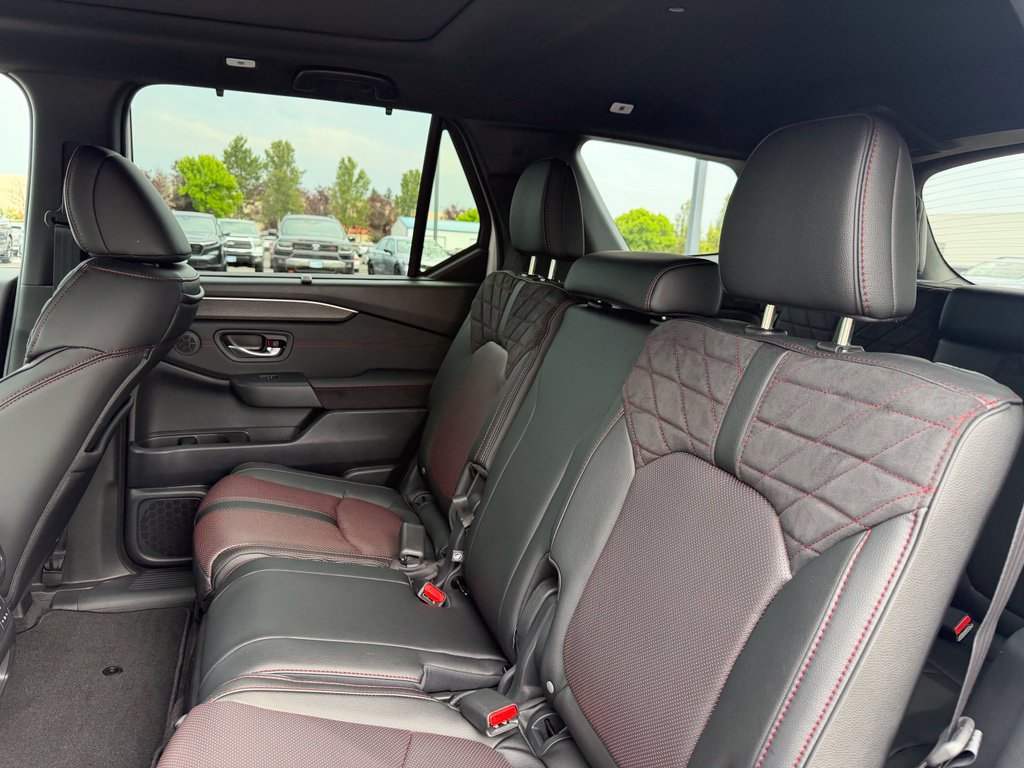 New 2026 Honda Pilot Black Edition image 30