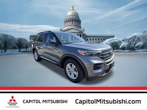 Used 2021 Ford Explorer XLT image 1