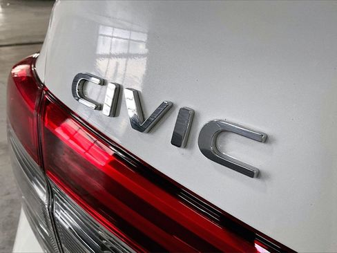 Used 2024 Honda Civic Sport image 30