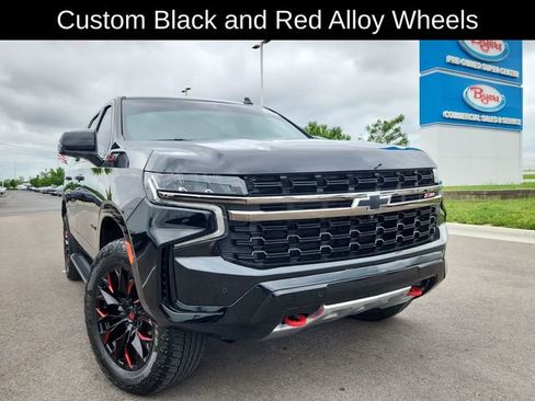 Used 2024 Chevrolet Tahoe Z71 w/ Luxury Package AWD/4WD image 14
