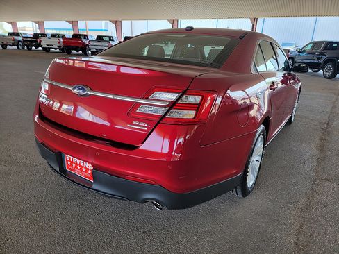 Used 2016 Ford Taurus SEL FWD image 5