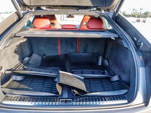 Used 2022 Lamborghini Urus image 26