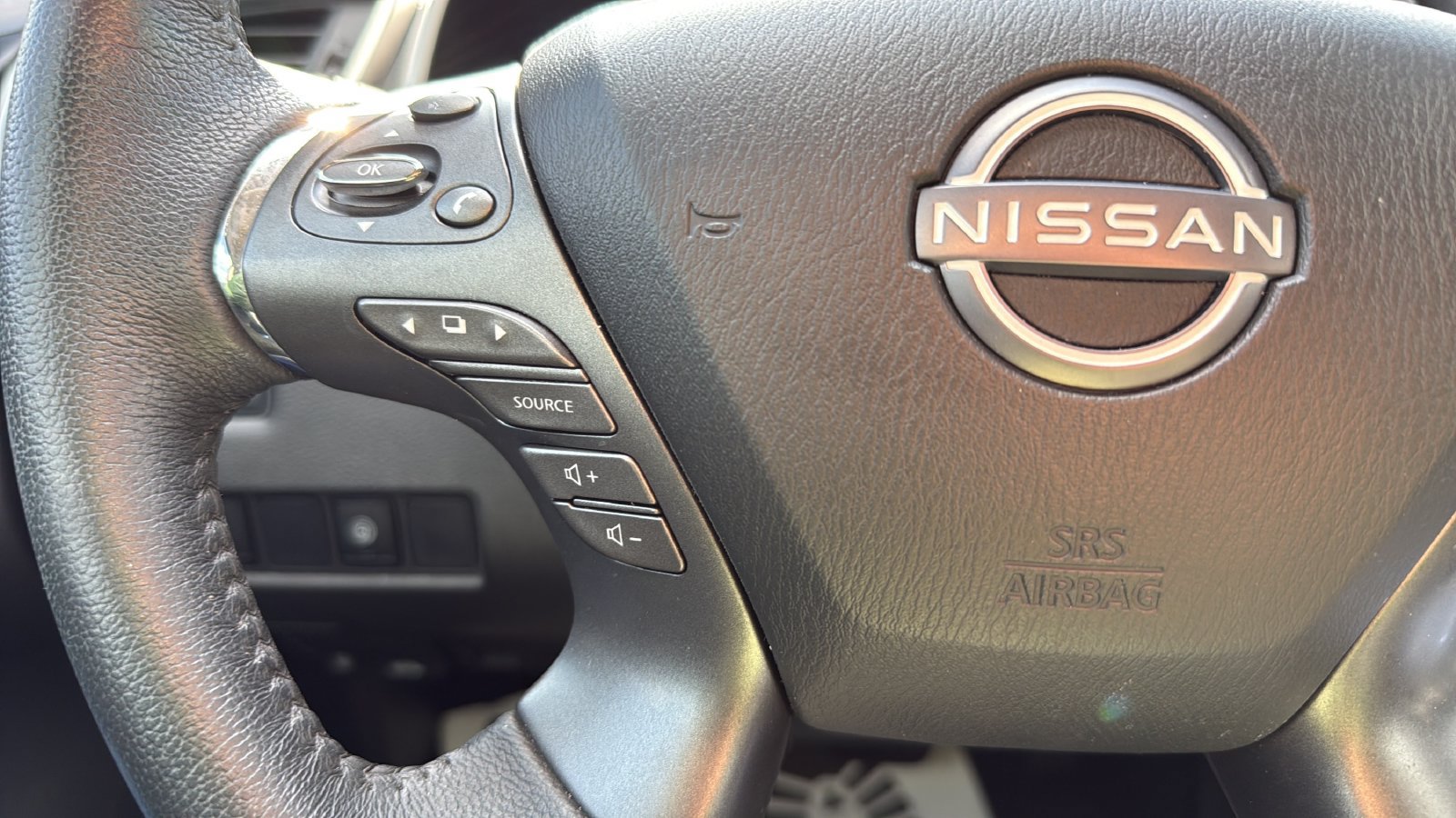 Used 2023 Nissan Murano SV w/ SV Midnight Edition Package FWD image 16