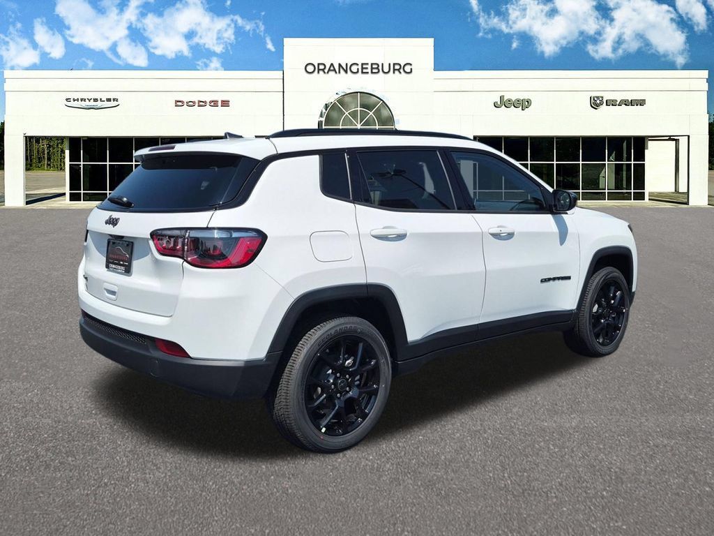 New 2026 Jeep Compass Latitude AWD/4WD image 9