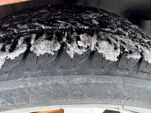 Used 2000 Ford Taurus SES image 9