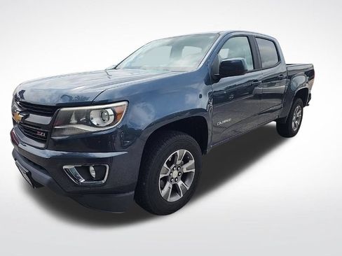 Used 2019 Chevrolet Colorado Z71 AWD/4WD image 2