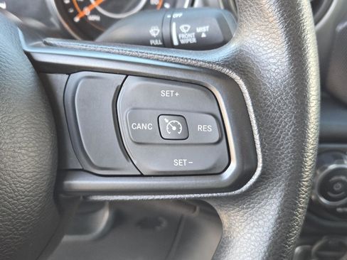 Certified 2023 Jeep Gladiator Sport image 19