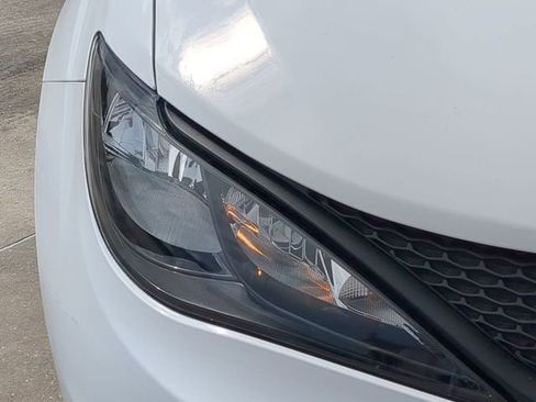 New 2026 Chrysler Voyager LX image 10