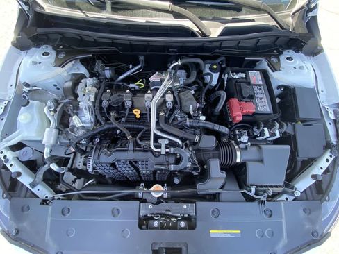 Used 2024 Nissan Altima 2.5 SV FWD image 48