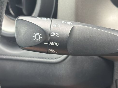 Used 2017 Toyota RAV4 LE FWD image 17
