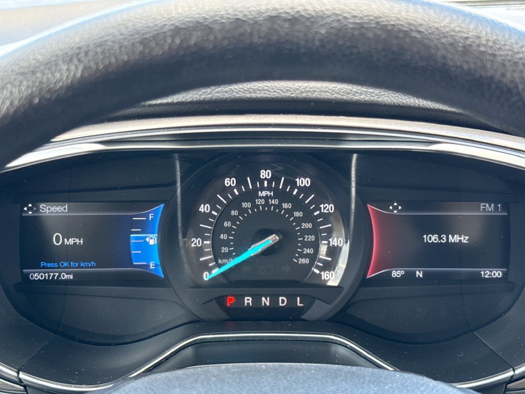 Used 2017 Ford Fusion SE w/ Fusion SE Technology Package FWD image 17