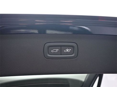 New 2026 Volvo XC90 B6 Ultra image 31