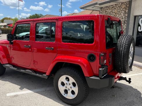 Used 2014 Jeep Wrangler Unlimited Sport w/ Connectivity Group AWD/4WD image 7